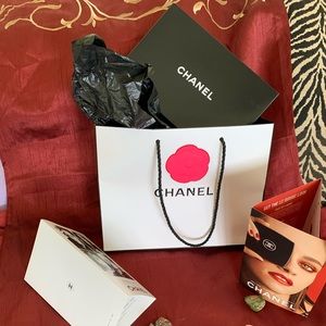 Chanel Camellia 🌺 Shopping Bag❗️